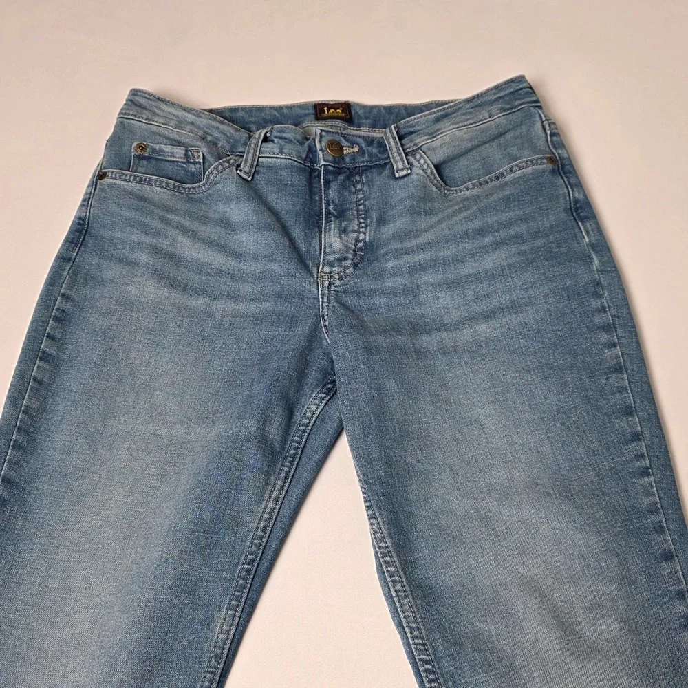 Lee Straight Leg Jeans Womens‎ 8S Blue Medium Wash Stretch Mid Rise Denim Pants